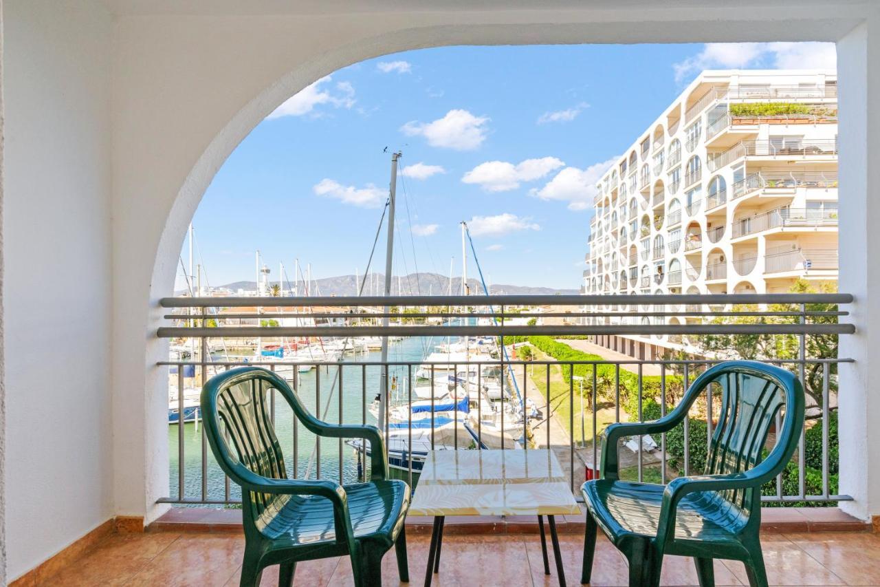 Welcs Duplex 025 Emp Frente Al Mar Apartment Empuriabrava Exterior photo