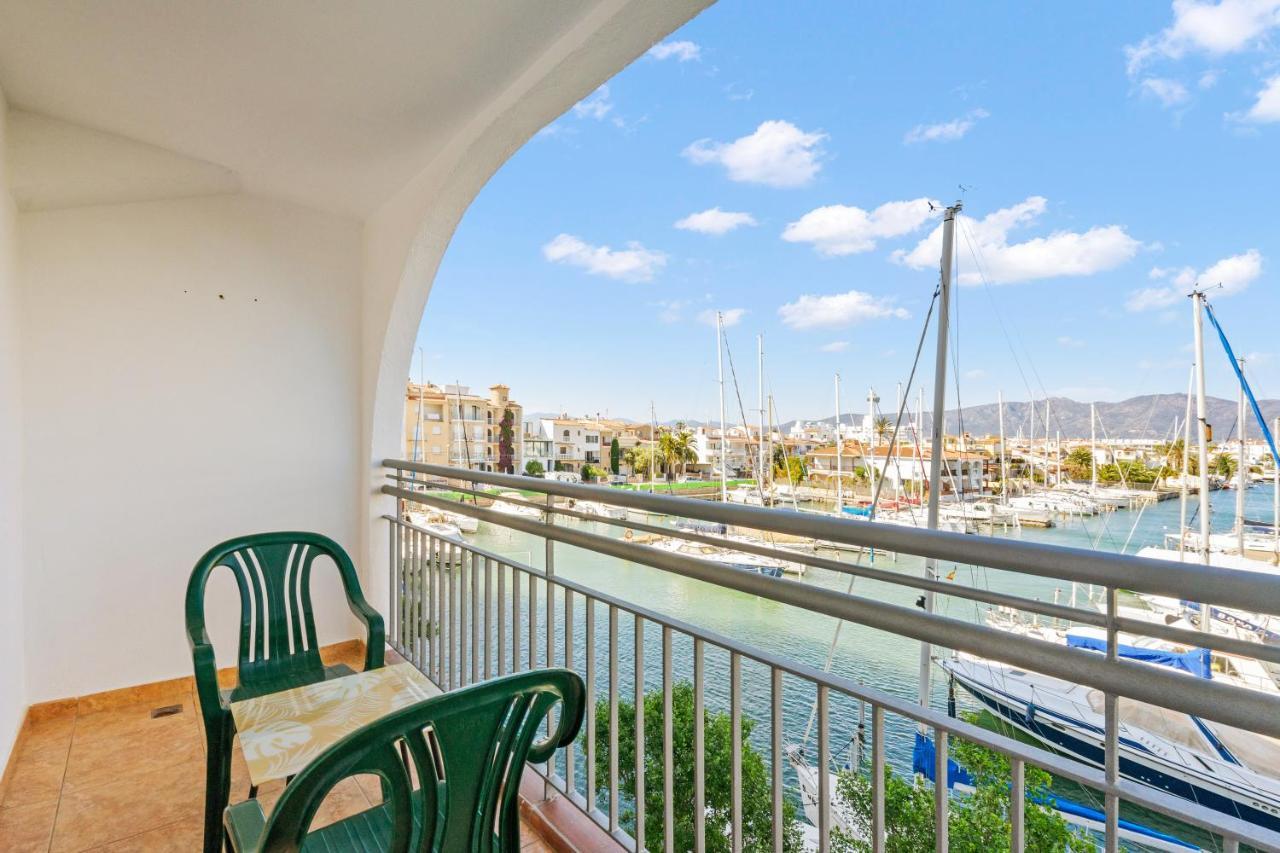 Welcs Duplex 025 Emp Frente Al Mar Apartment Empuriabrava Exterior photo